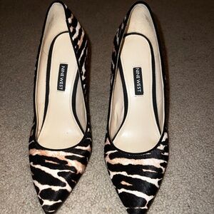 Patterned Nine West 4 inch heels